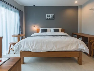 Camera King con Vista Piscina — The Besavana Phuket